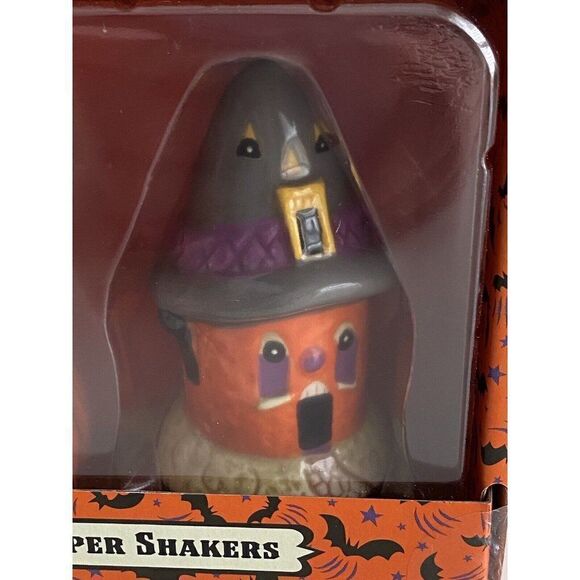 Johanna Parker Halloween Salt & Pepper Shakers Spooky Haunted Houses NEW - Picture 3 of 9